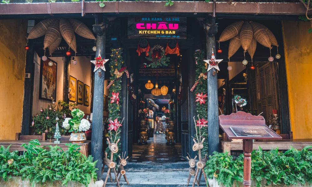 Hoi An restaurant with a view - 1