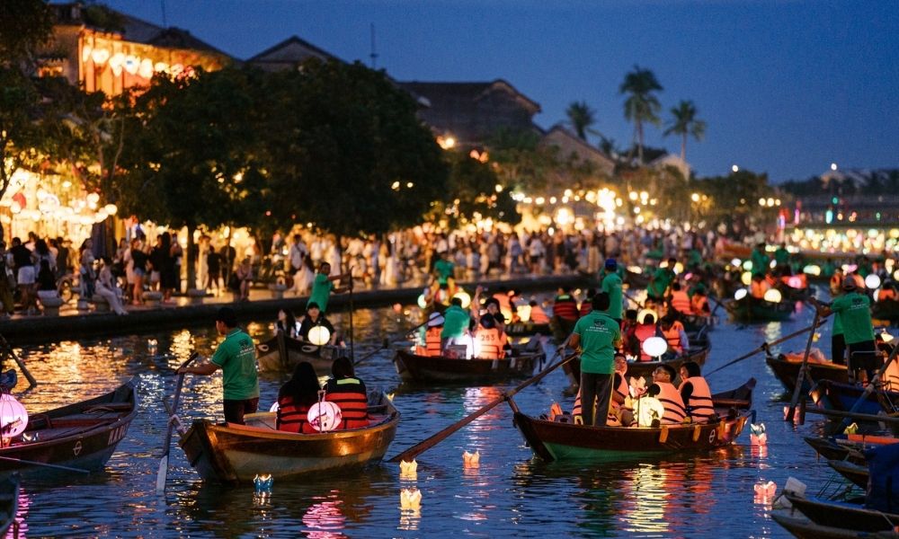 Hoi An lantern boat ride - 6